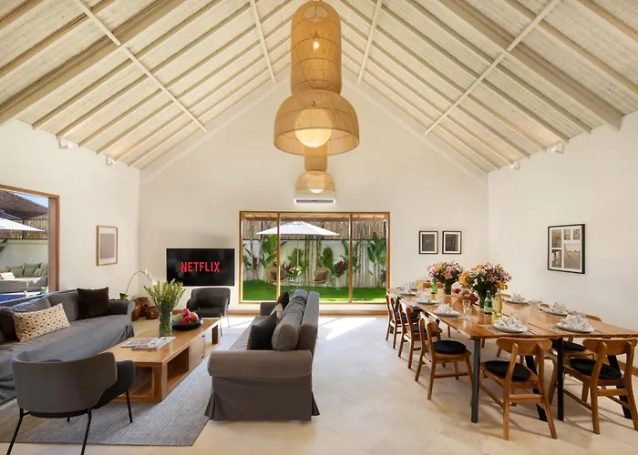 Villa New! 8 Bedr, 10 Bathr On Location *