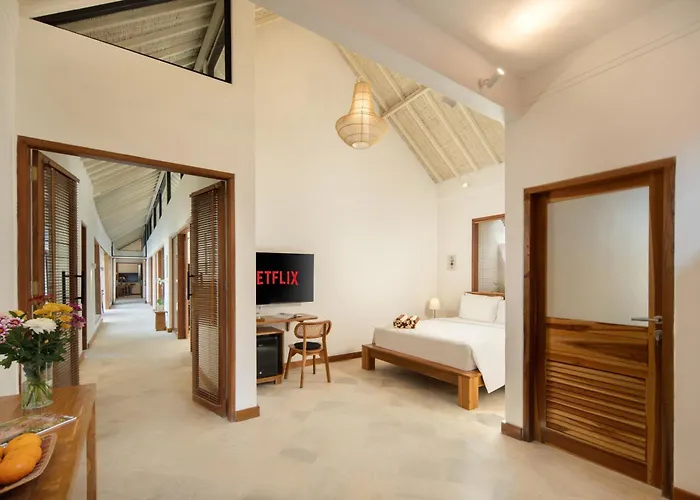 New! 8 Bedr, 10 Bathr On Location Seminyak