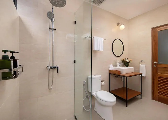 Villa New! 8 Bedr, 10 Bathr On Location Seminyak (Bali)