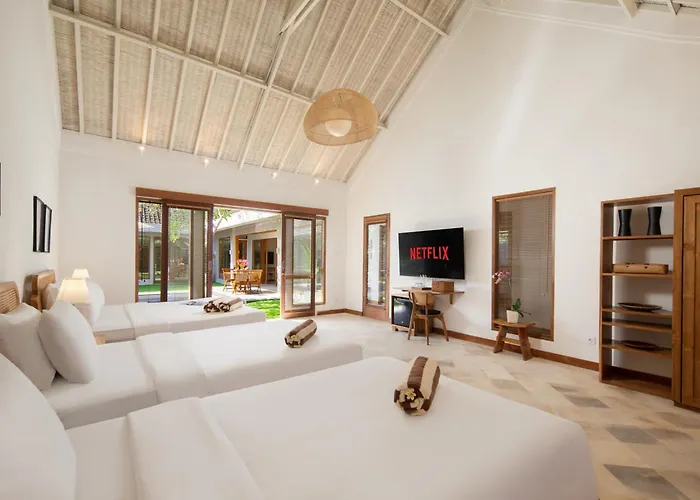New! 8 Bedr, 10 Bathr On Location Seminyak