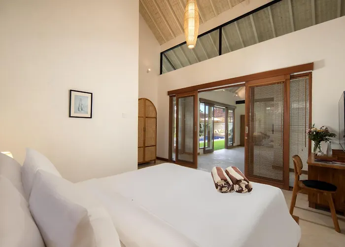 Villa New! 8 Bedr, 10 Bathr On Location Seminyak (Bali)