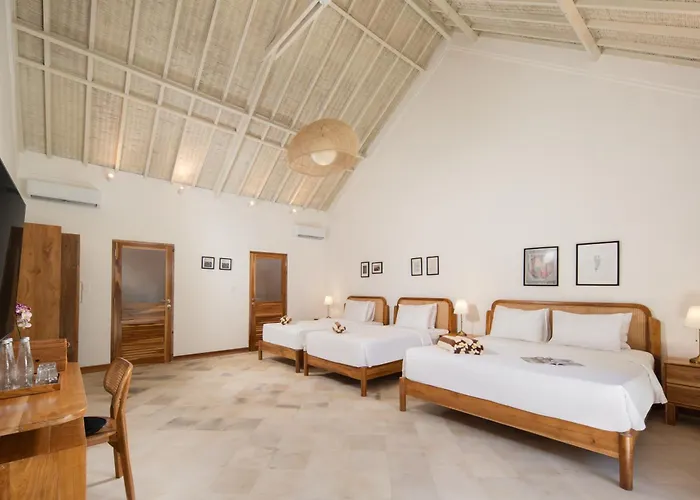 Villa New! 8 Bedr, 10 Bathr On Location *