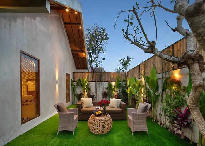 New! 8 Bedr, 10 Bathr On Location Villa Seminyak (Bali)
