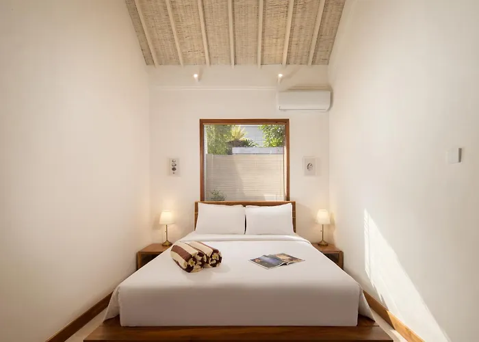 Villa New! 8 Bedr, 10 Bathr On Location *
